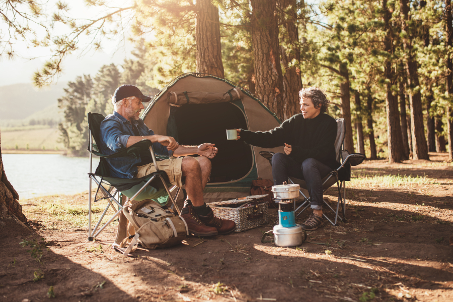 couple en camping à Urt