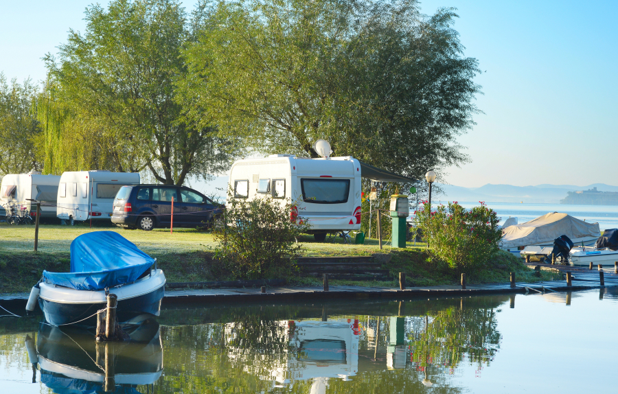 terrain de camping bord de lac Médoc 