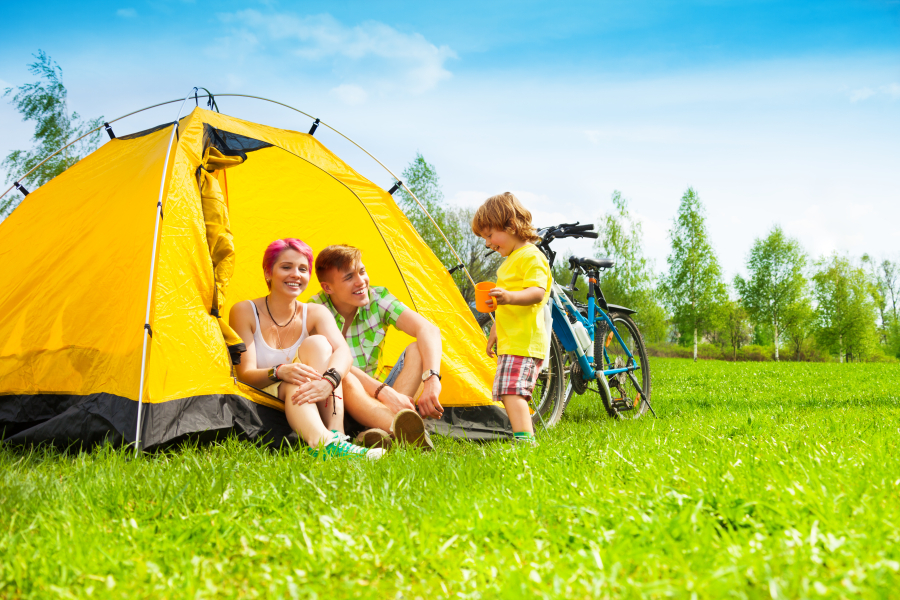 famille au camping Saint Georges de Didonne 3 étoiles