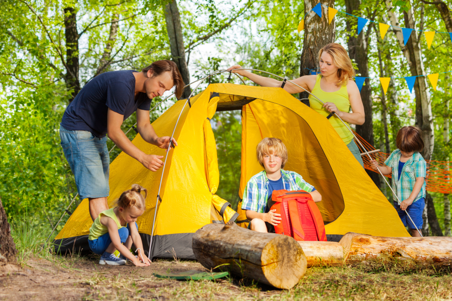 famille au camping Saint Georges de Didonne 3 étoiles