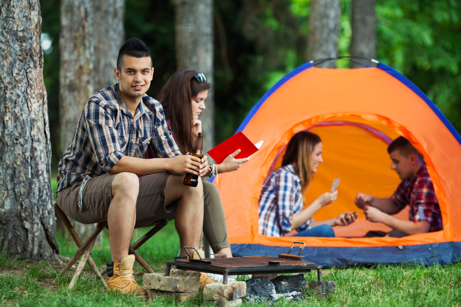 famille en tente camping le moins cher ile de Ré